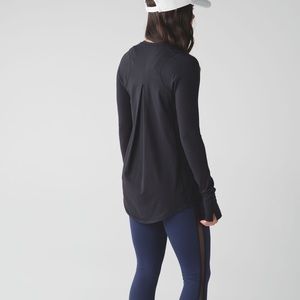 Lululemon Tuck and Flow